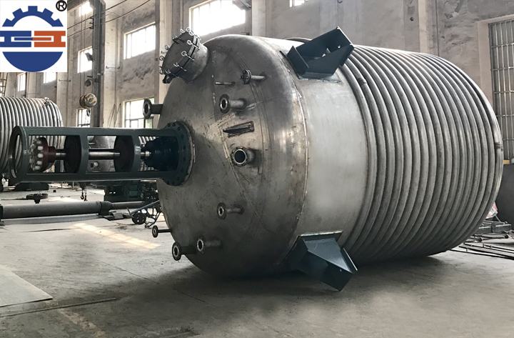 非標不銹鋼反應釜的國內市場空間很大 非標不銹鋼反應釜的國內市場空間很大